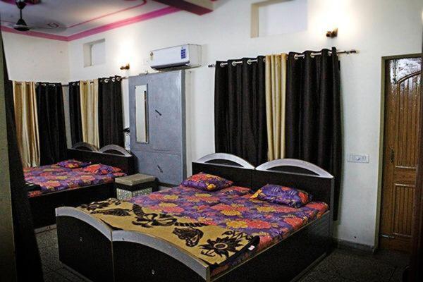 Hotel Roshan Benares Buitenkant foto