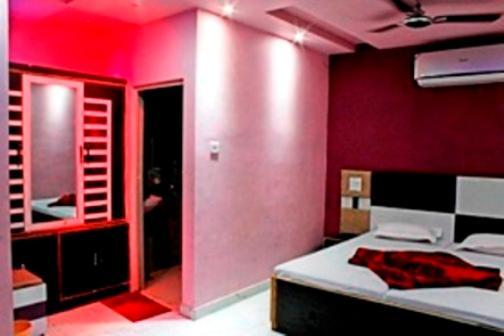 Hotel Roshan Benares Buitenkant foto