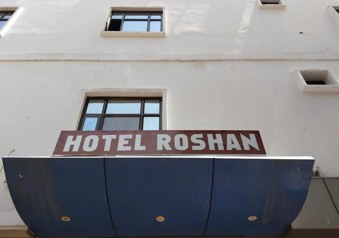 Hotel Roshan Benares Buitenkant foto