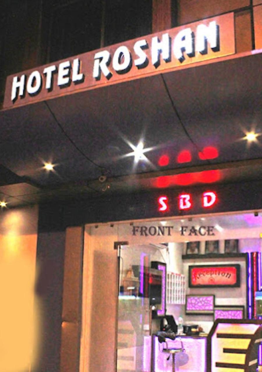 Hotel Roshan Benares Buitenkant foto
